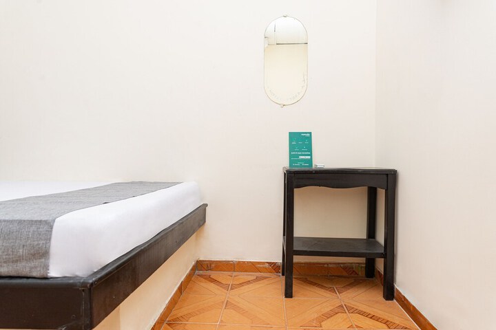 Room 9 of 26
