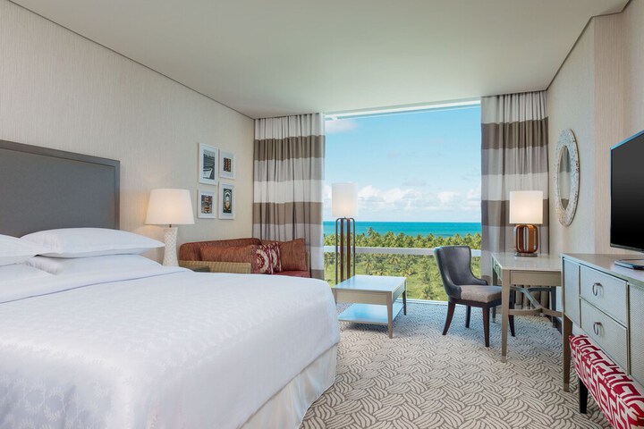 Hotel Suite Photo