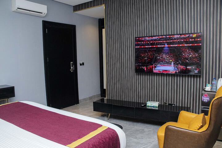 Room 8 of 46