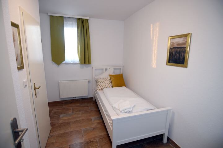 Room 18 of 46