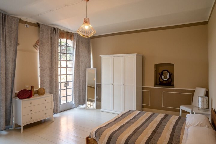 Room 14 of 114