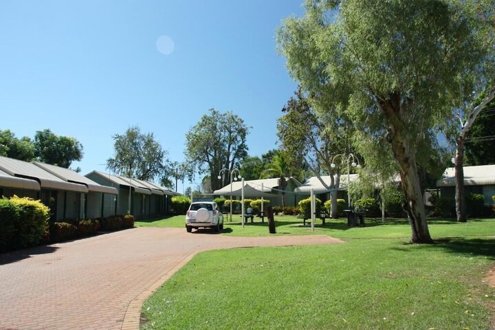 Property Grounds 17 of 25
