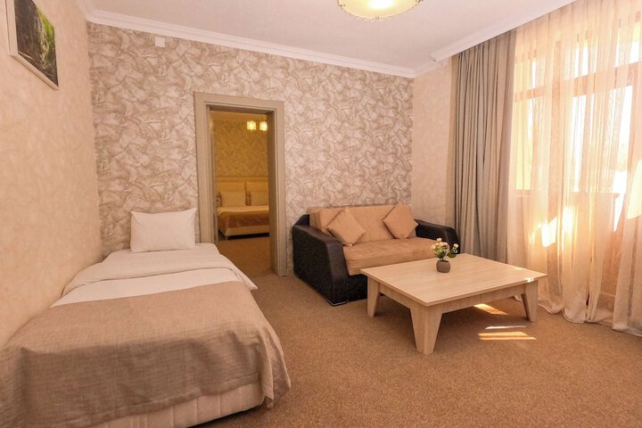 Room 18 of 52