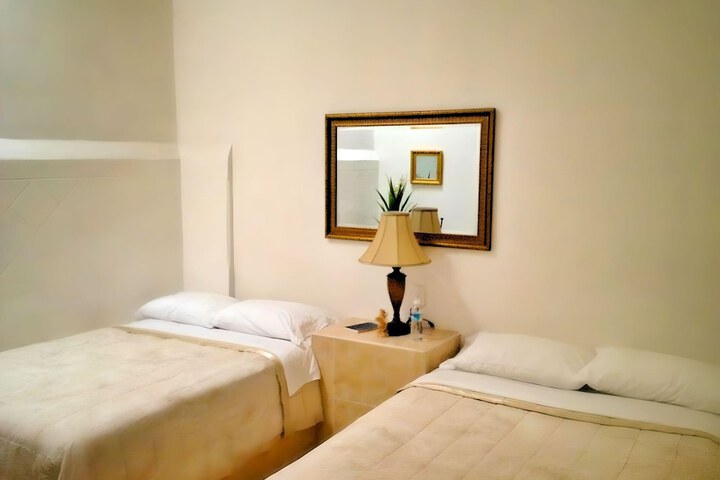 Room 3 of 11