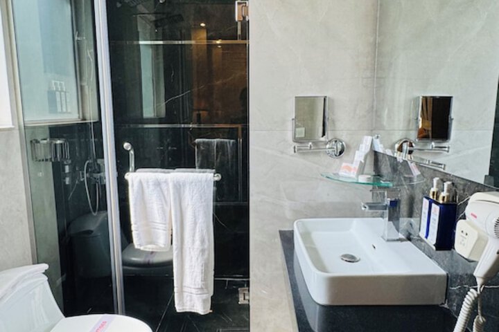 Room 60 of 67