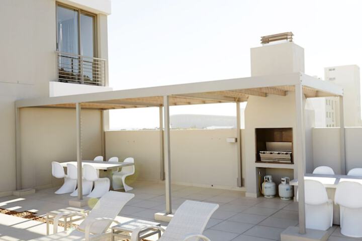 Sundeck 8 of 8