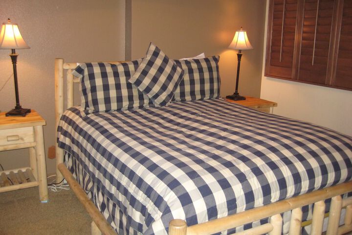 Room 5 of 104