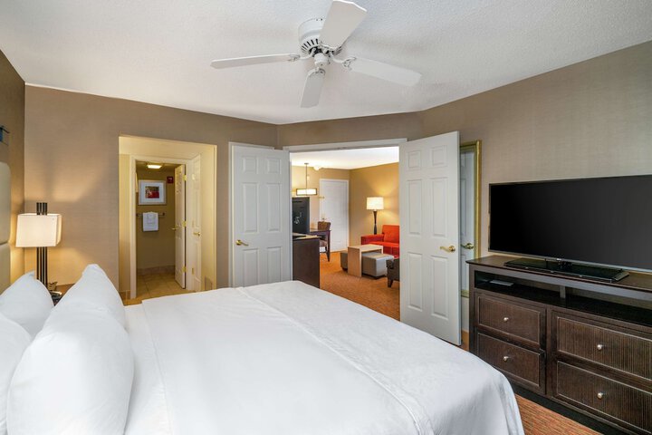 1 King Bed 1 Bedroom Suite (19 of 42)