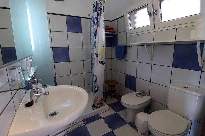 Room 15 of 41