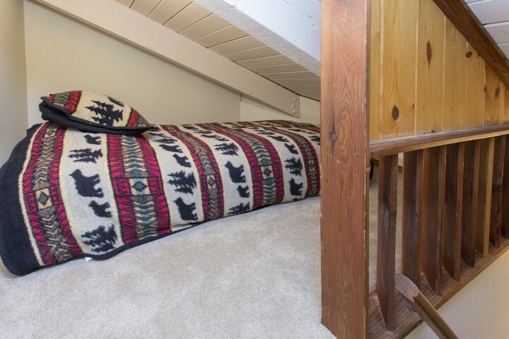 Room 16 of 83