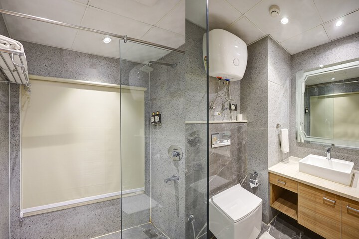 Room 15 of 18
