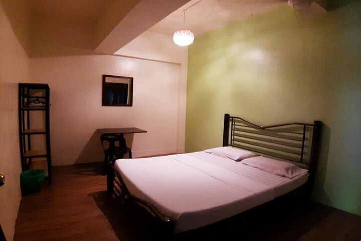 Room 25 of 50