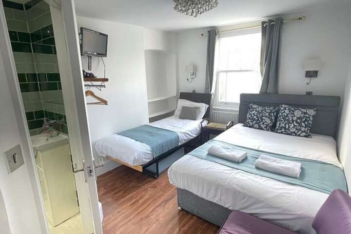 Room 153 of 234