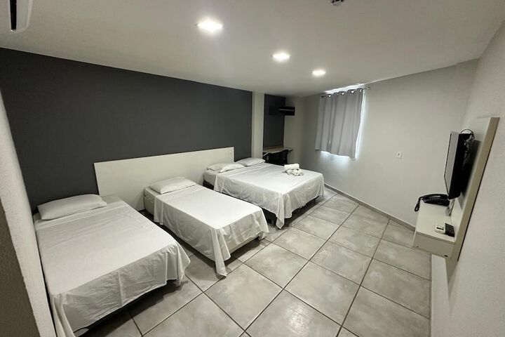 Room 19 of 39