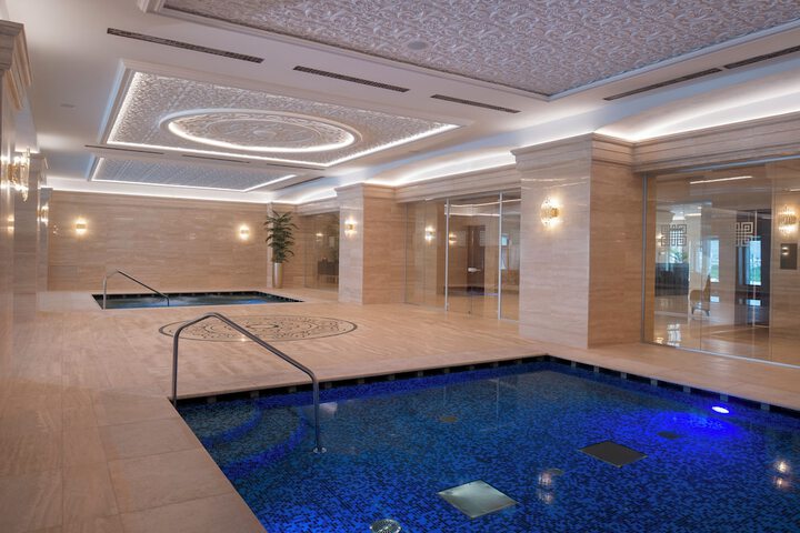 Pool 40 of 107