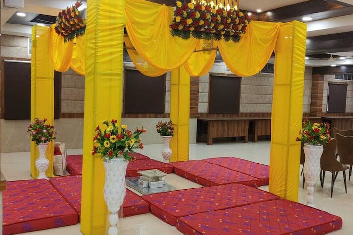 Ballroom/Hall 24 of 33