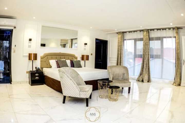 Room 3 of 19