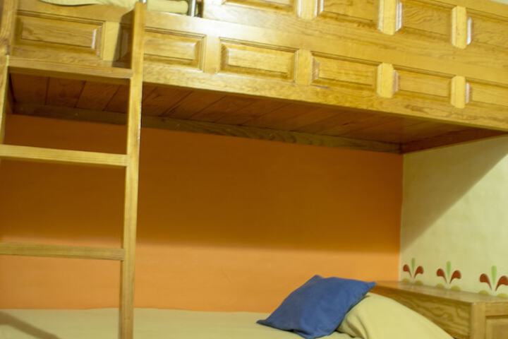 Children's theme room
