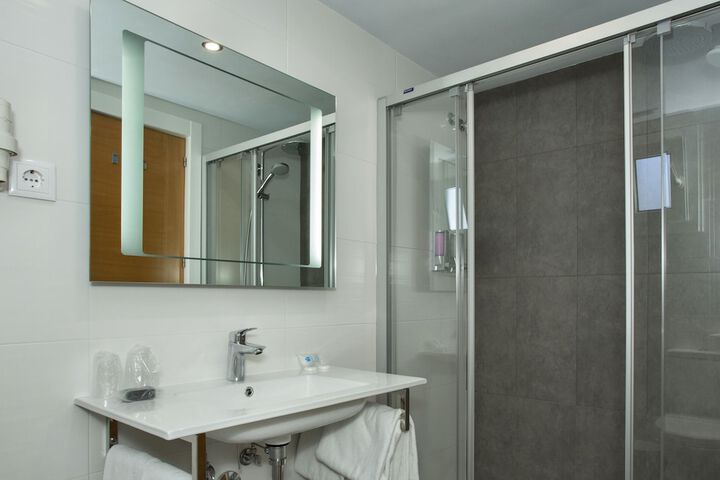 Bathroom Interior Photo