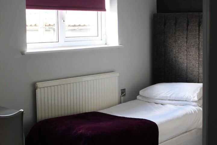 Room 13 of 63