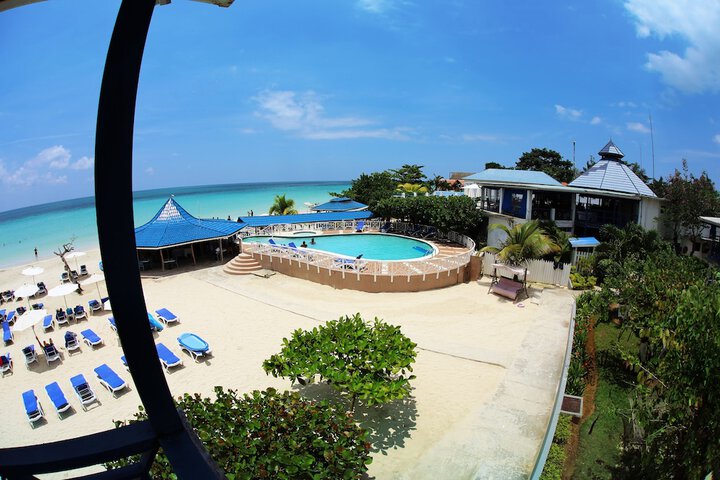 Pool 39 of 73