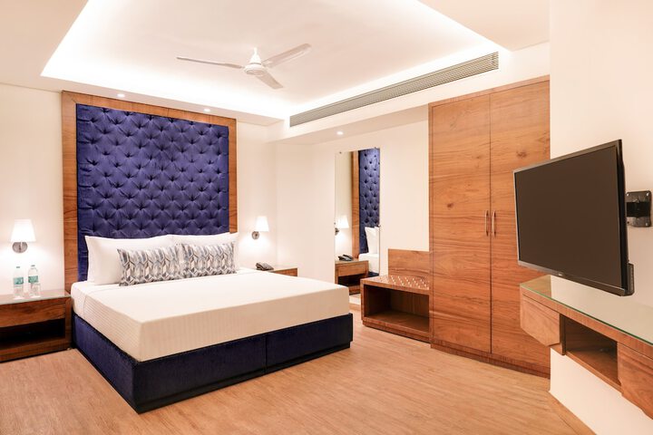 Room 13 of 60