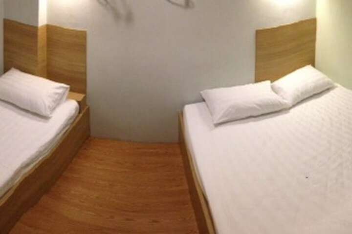 Room 16 of 57