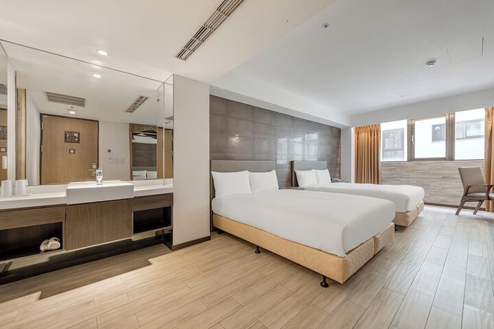 Room 43 of 88