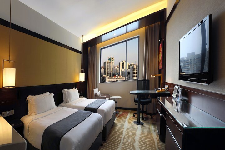Room 17 of 53