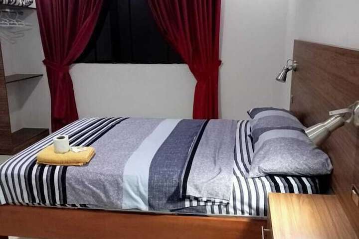 Room 3 of 7