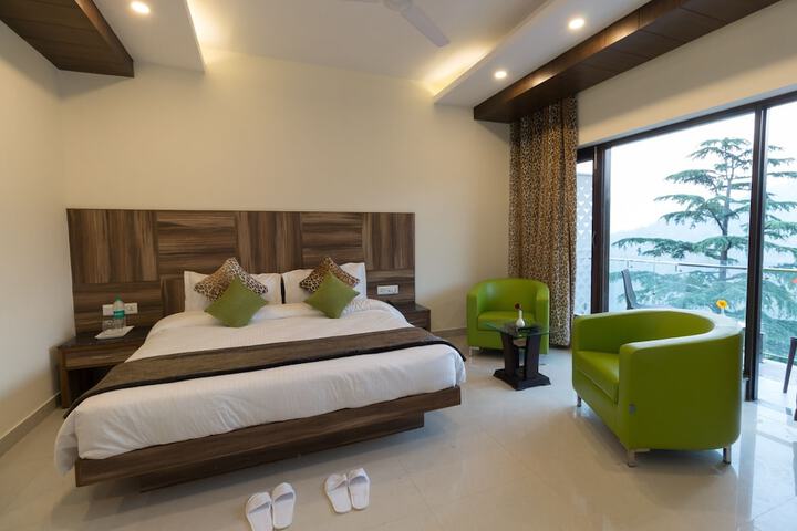 Room 5 of 50
