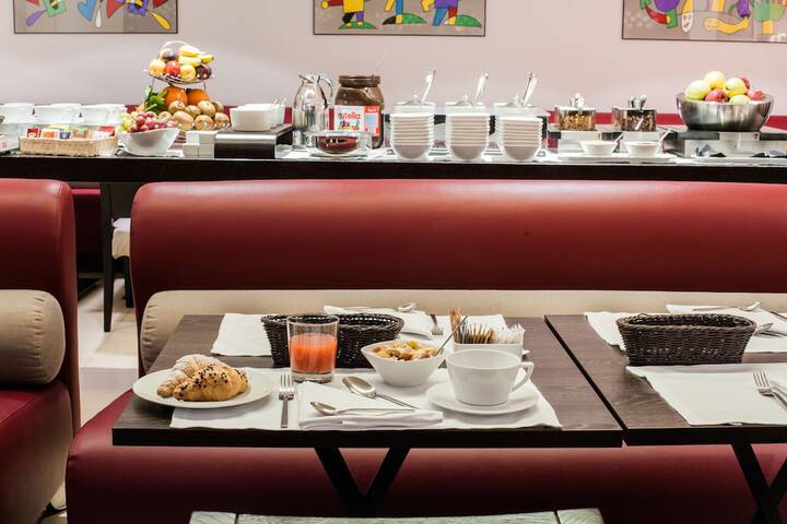 Dining 45 of 60