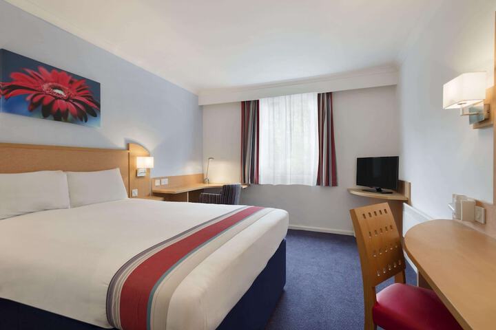 Room 10 of 22