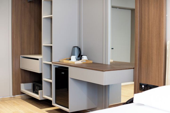 Room 42 of 114