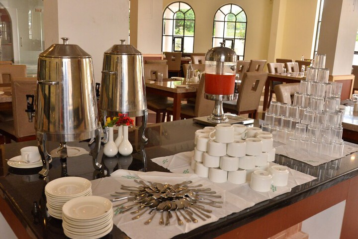 Breakfast/Coffee Service 19 of 26