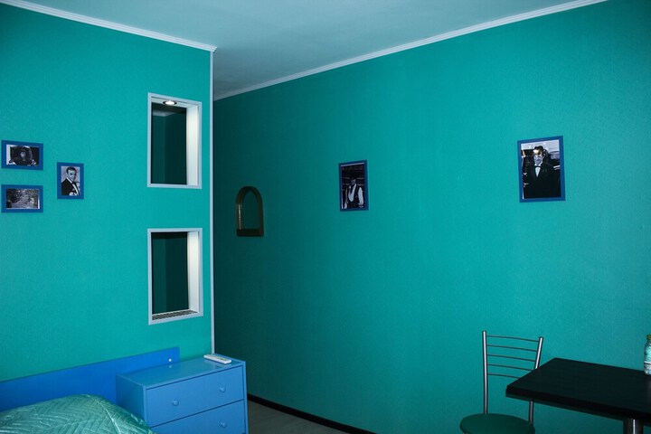Room 8 of 38