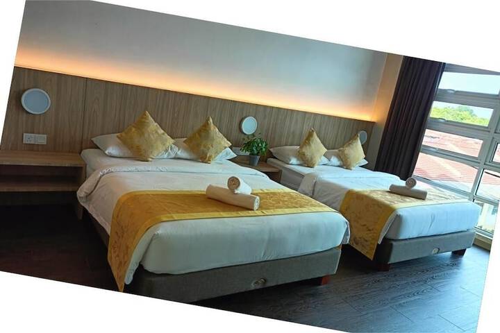 Room 15 of 25