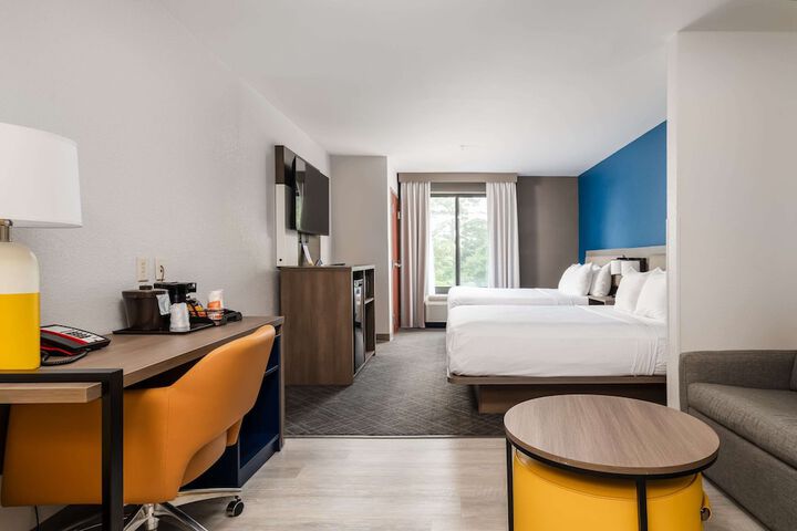 1 King Bed Suite (15 of 22)