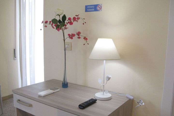Room 13 of 136