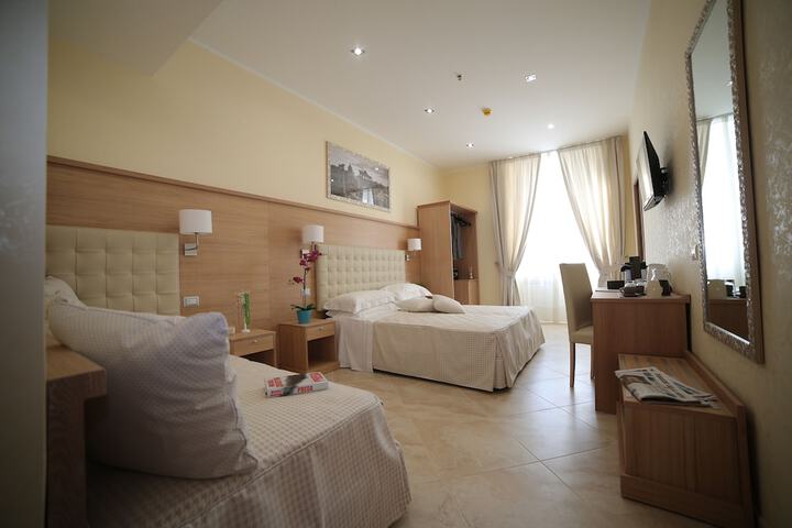 Room 10 of 64