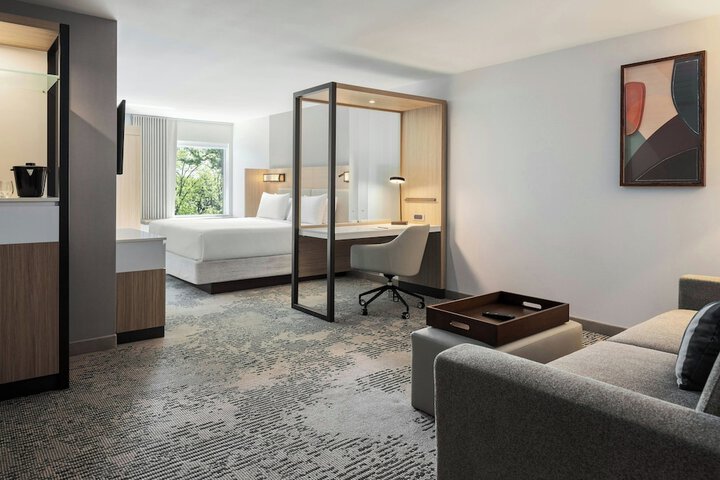Room 22 of 36