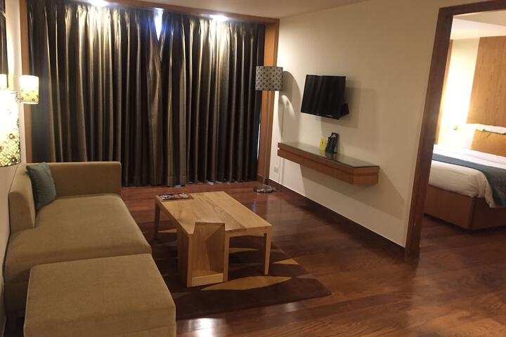 Room 8 of 41