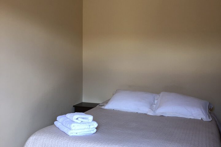 Room 6 of 32