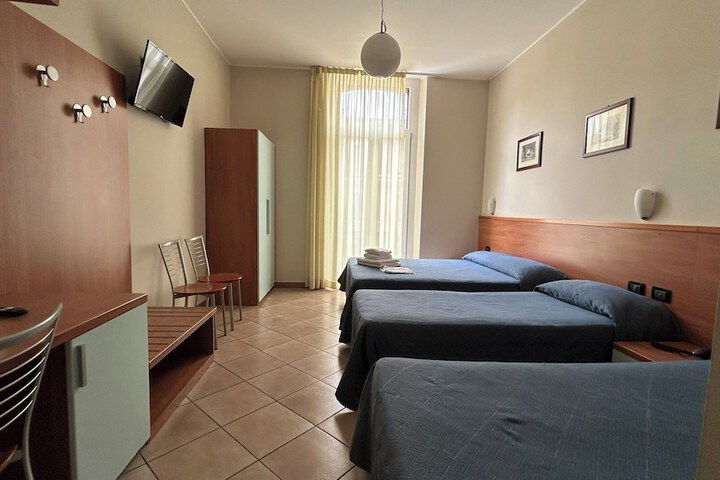 Room 20 of 36