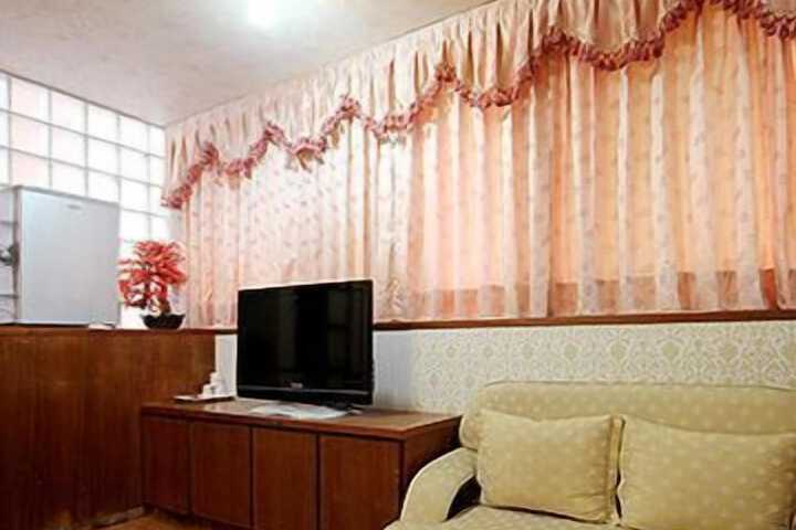 Room 28 of 51