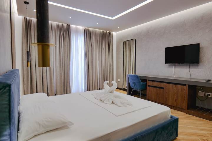 Room 45 of 148