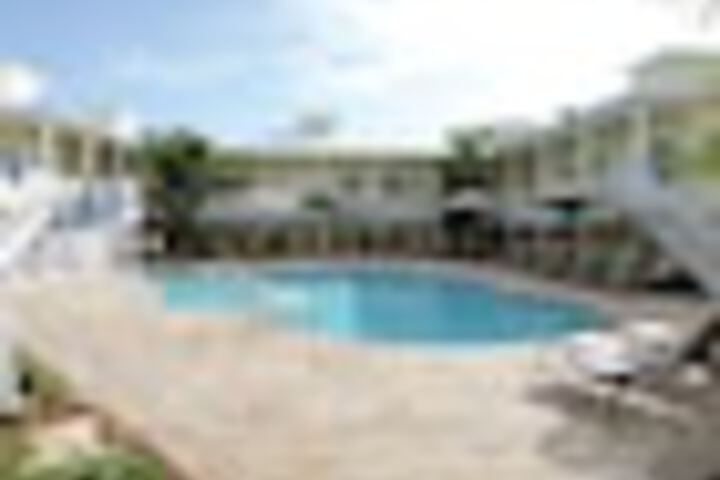 Pool 125 of 159