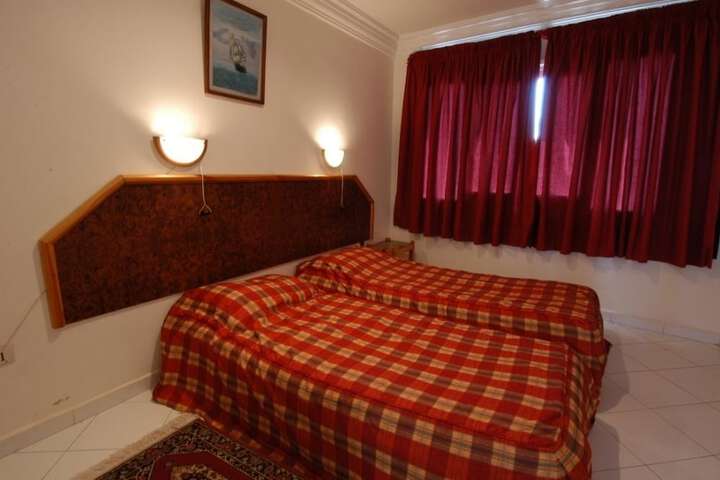 Room 12 of 20