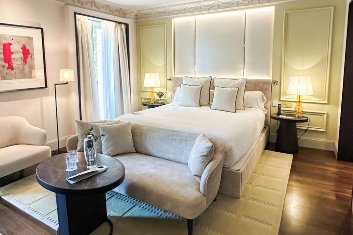 Hospes Puerta de Alcalá a Member of Design Hotels in Madrid