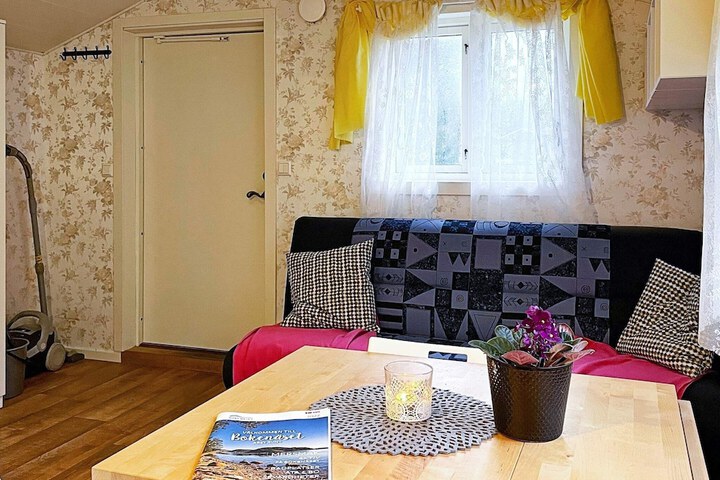 General 2 of 11